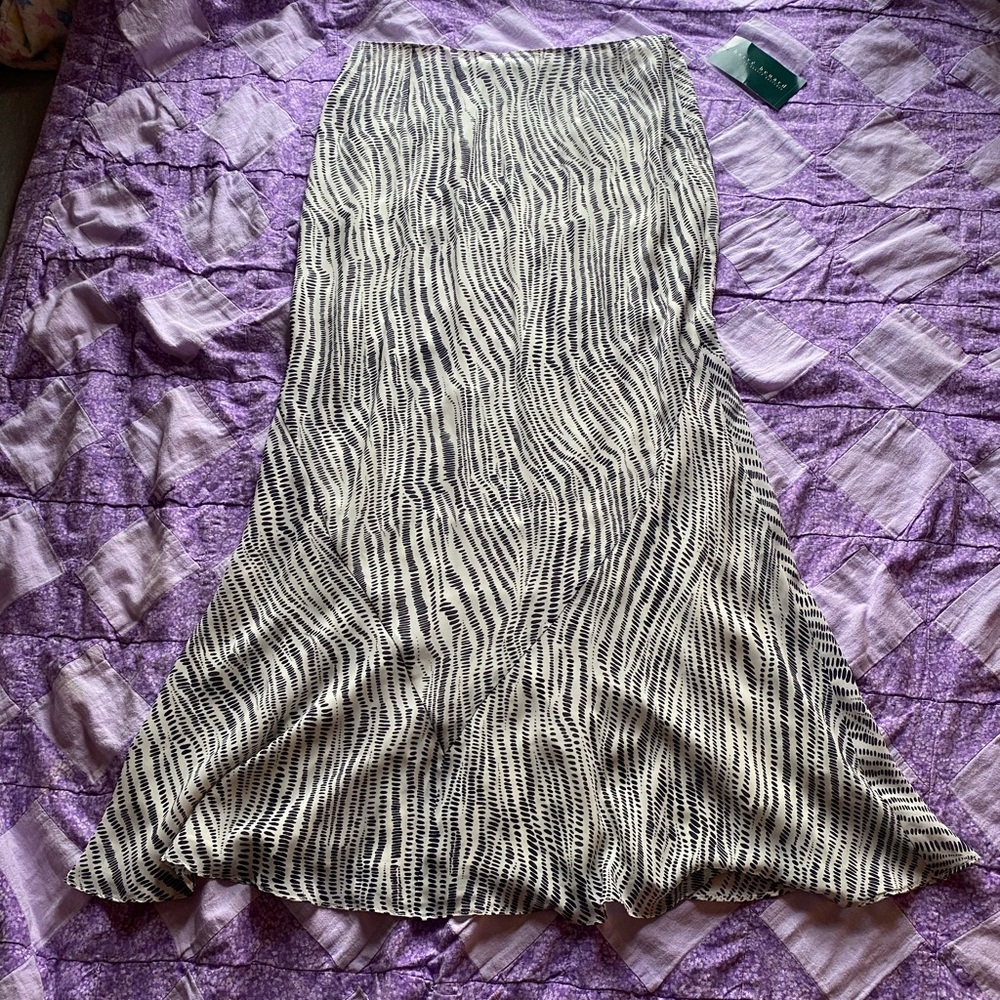 Harve Benard Skirt SIZE 8